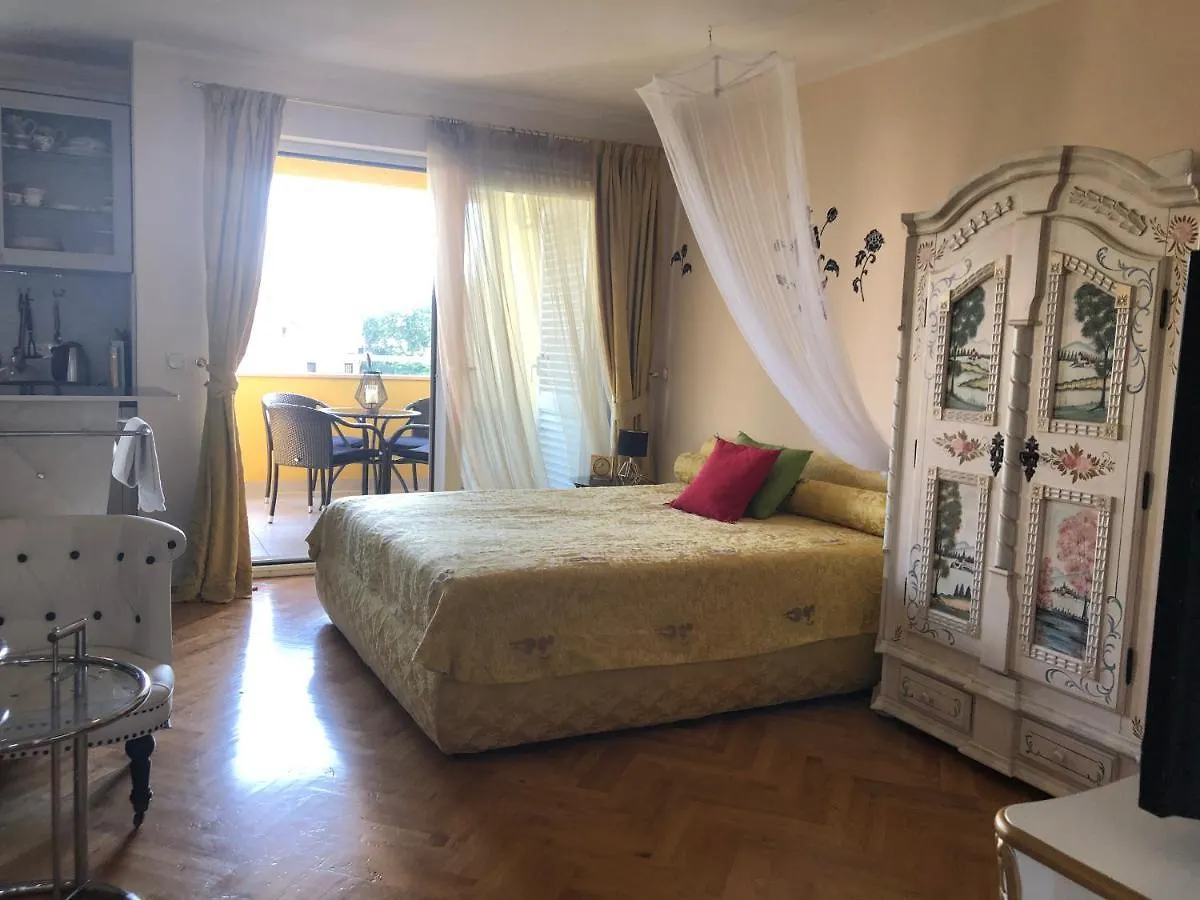 Apartment Betty Malinska